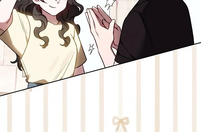 One Day, the Male Lead Fell Into Our House Chapter 3 Gambar 7